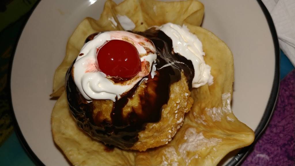 El Jalisco Mexican Restaurant | restaurant | 107 College Park Plaza, Johnstown, PA 15904, USA | 8142664400 OR +1 814-266-4400