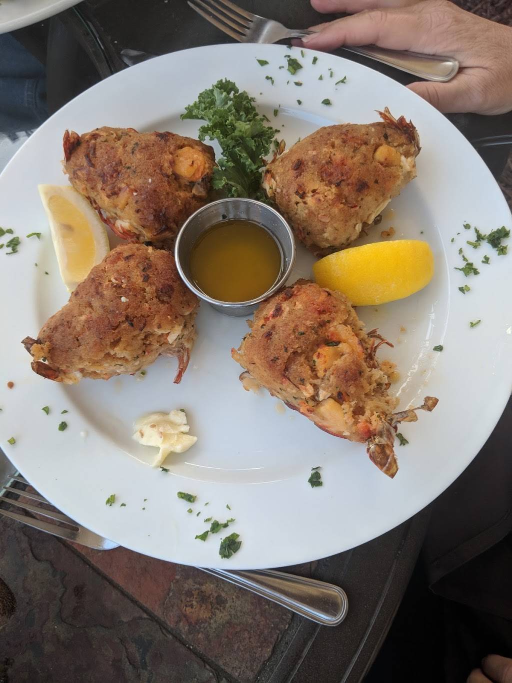 Biagettis | restaurant | 77 Campbell Ave, West Haven, CT 06516, USA | 2039347700 OR +1 203-934-7700