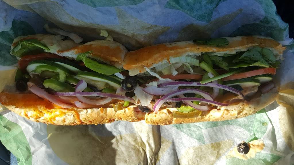 Subway | restaurant | 3522 N Anthony Blvd, Fort Wayne, IN 46805, USA | 2604830493 OR +1 260-483-0493