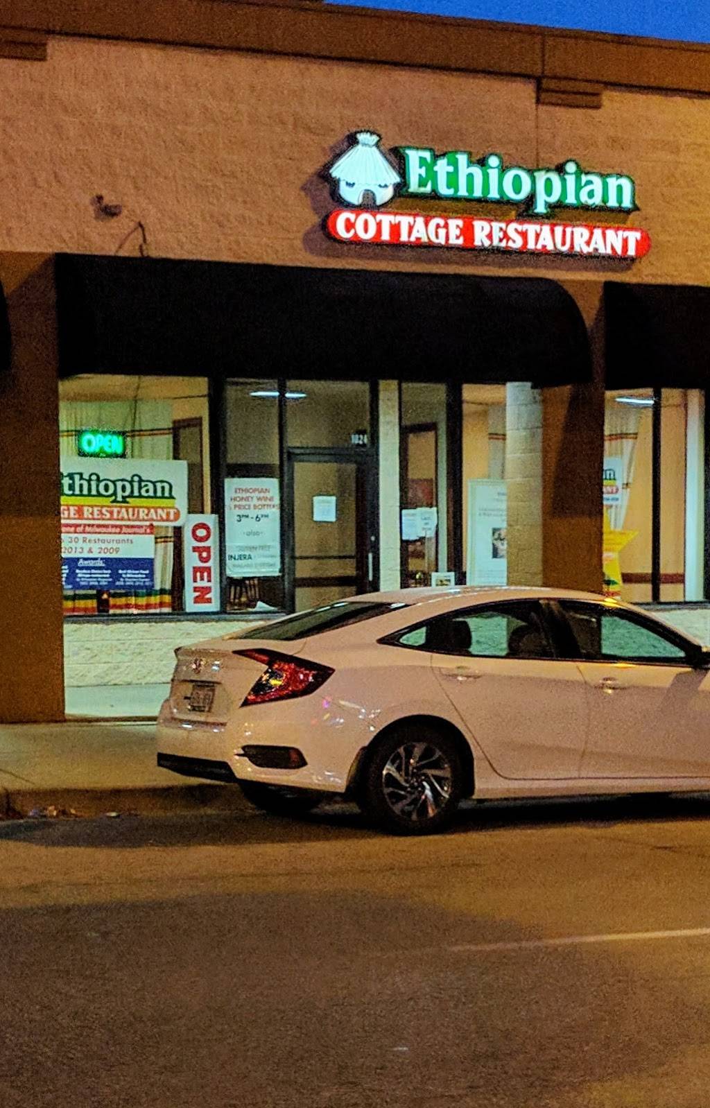 Ethiopian Cottage Restaurant | restaurant | 1824 N Farwell Ave, Milwaukee, WI 53202, USA | 4142245226 OR +1 414-224-5226