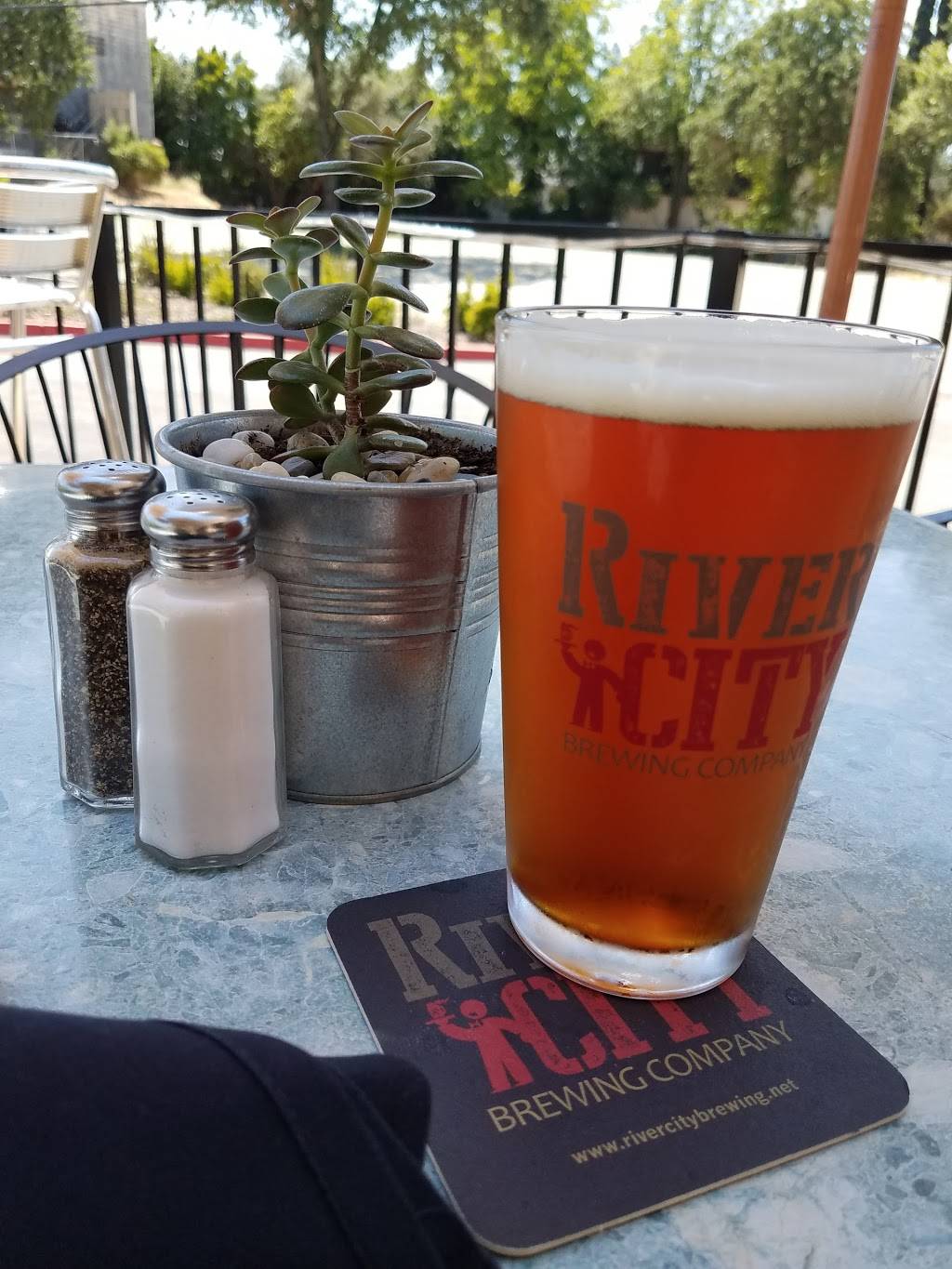 River City Brewing Company | restaurant | 6241 Fair Oaks Blvd suite g, Carmichael, CA 95608, USA | 9165505093 OR +1 916-550-5093