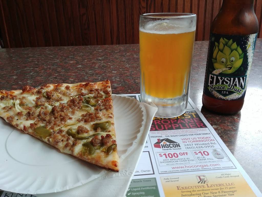 Hometown Pizza | restaurant | 250 West St, Litchfield, CT 06759, USA | 8605670800 OR +1 860-567-0800