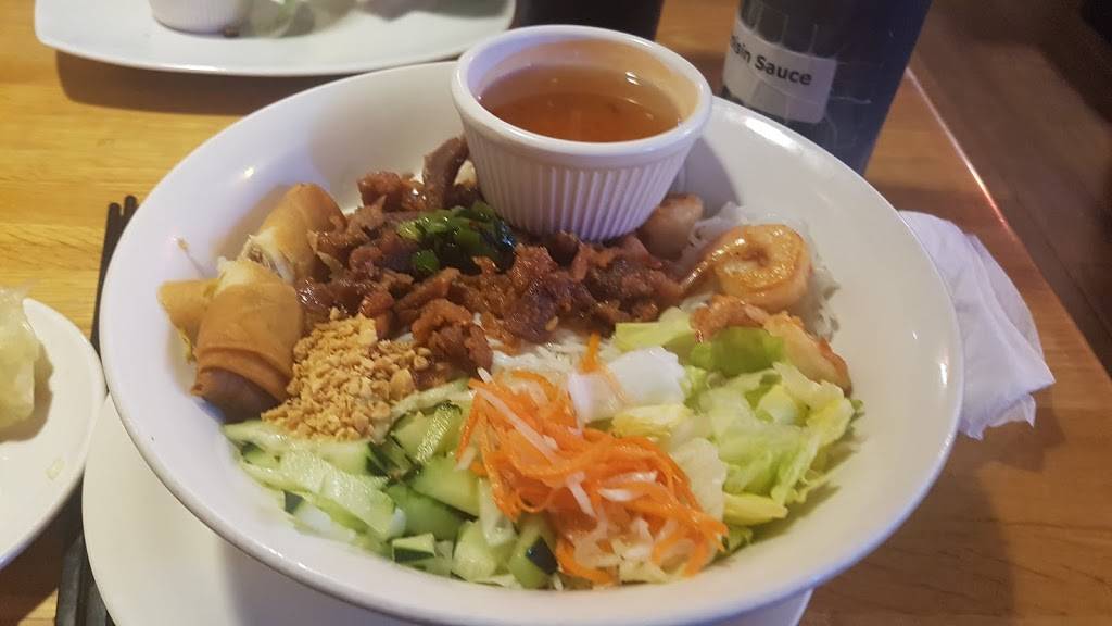 Saigon Cafe | restaurant | 5530 Windward Pkwy #C-300, Alpharetta, GA 30004, USA | 7703737427 OR +1 770-373-7427