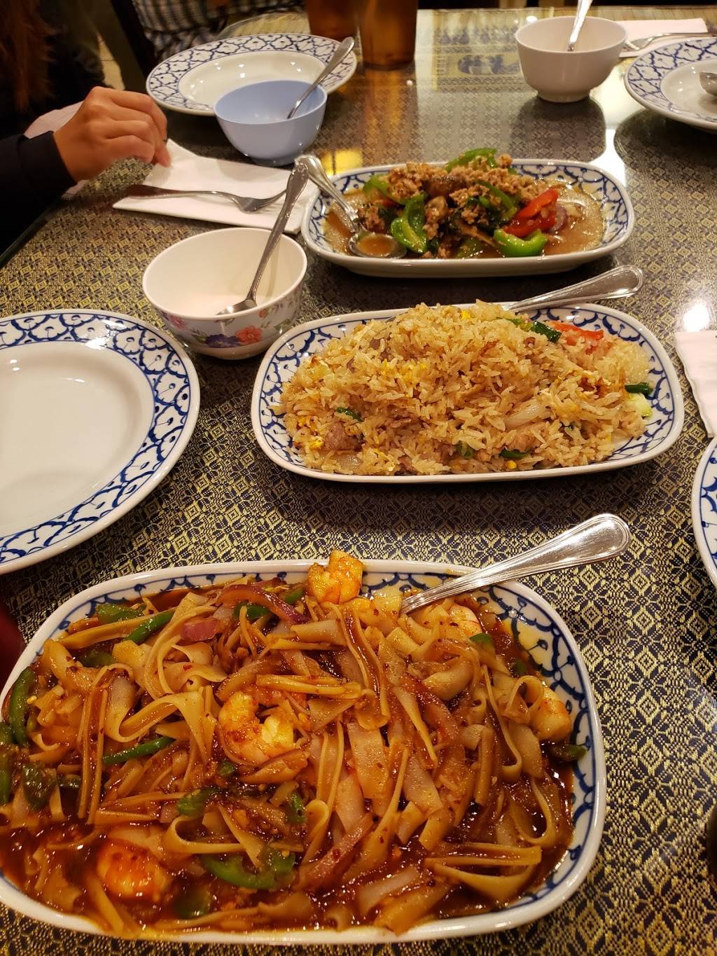 Sa-Ing Thai Cuisine | restaurant | 9136 E Valencia Rd, Tucson, AZ 85747, USA | 5206635955 OR +1 520-663-5955