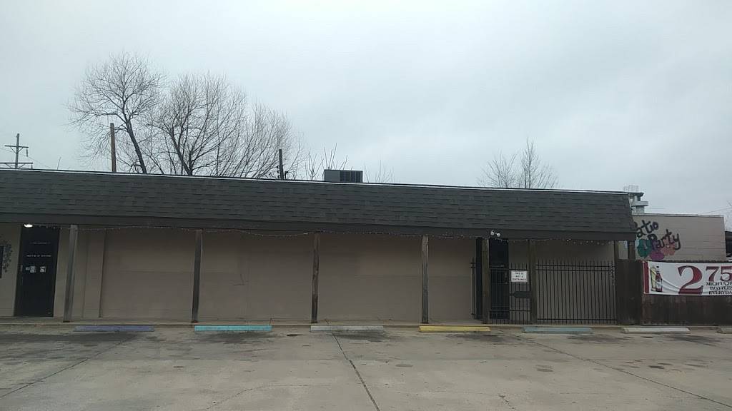 Busters Burger Joint | restaurant | 1202 E MacArthur Rd, Wichita, KS 67216, USA | 3165247800 OR +1 316-524-7800