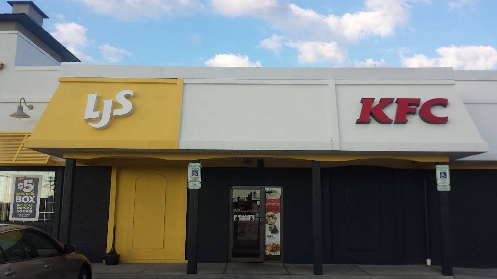 Long John Silvers | restaurant | 8055 Holiday Pl, Florence, KY 41042, USA | 8593714569 OR +1 859-371-4569