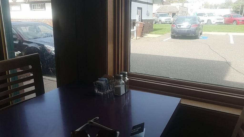 Downtown Deli | meal takeaway | 113 Railroad Ave SE, Mora, MN 55051, USA | 3206795555 OR +1 320-679-5555