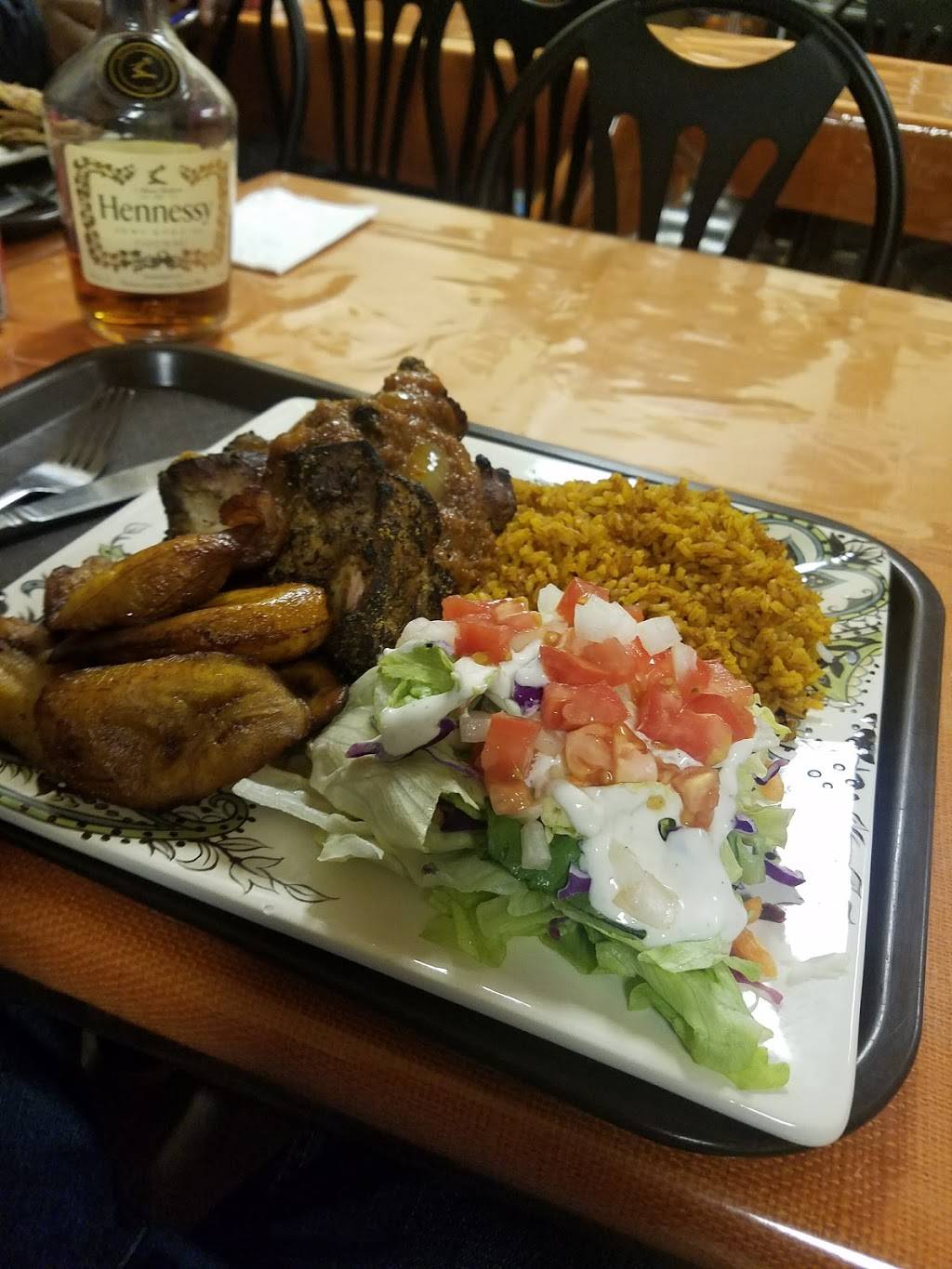 Akus Kitchen | restaurant | 5938 Chestnut St, Philadelphia, PA 19139, USA | 2154763499 OR +1 215-476-3499