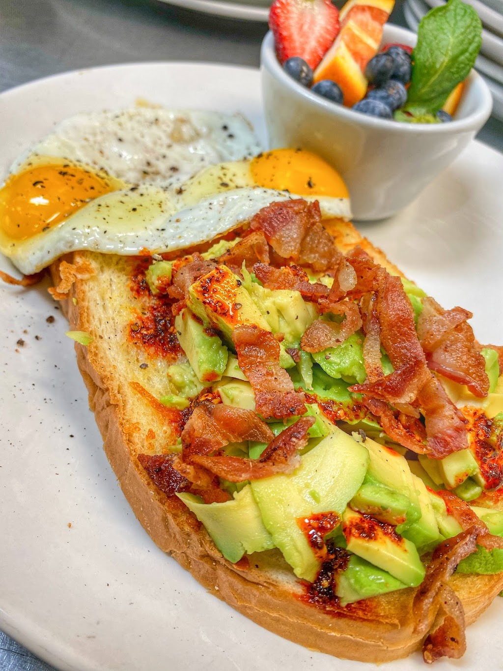 Casa de Nati | restaurant | 15456 Devonshire St, Mission Hills, CA 91345, USA | 8188106440 OR +1 818-810-6440