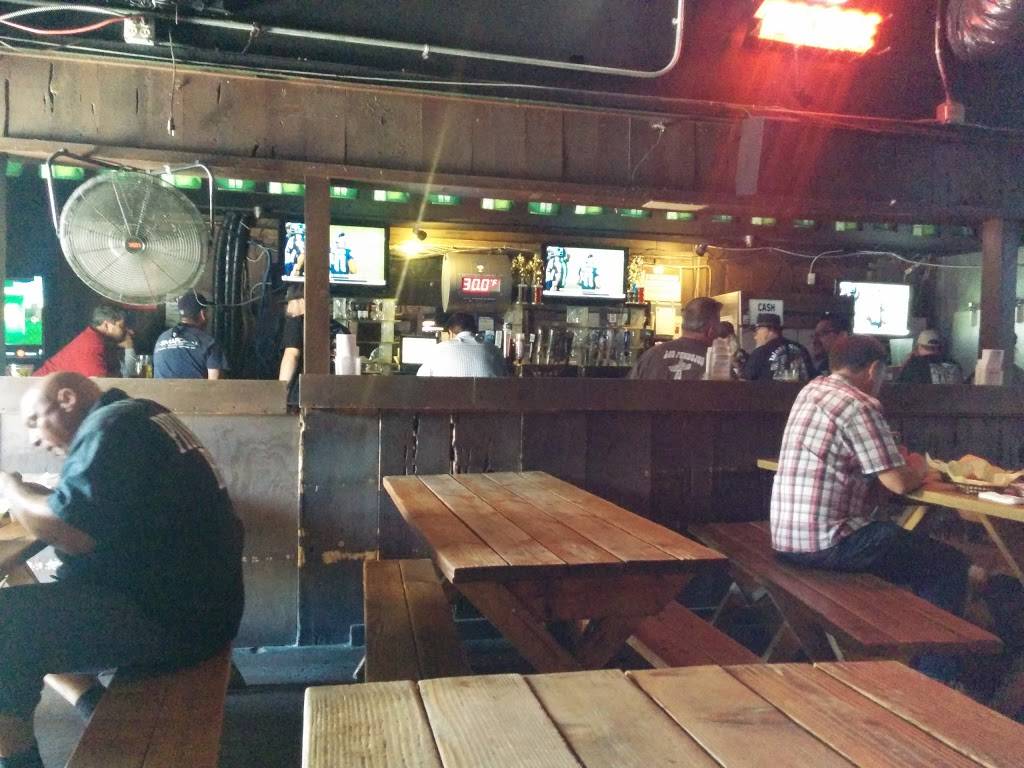 Thirsty Isle | restaurant | 4319 E Carson St, Long Beach, CA 90808, USA | 5624213571 OR +1 562-421-3571