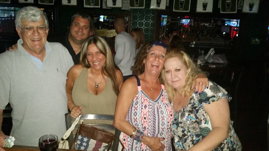 Mixers Bar & Grill | restaurant | 3430 E Lake Rd S # 1, Palm Harbor, FL 34685, USA | 7277872710 OR +1 727-787-2710