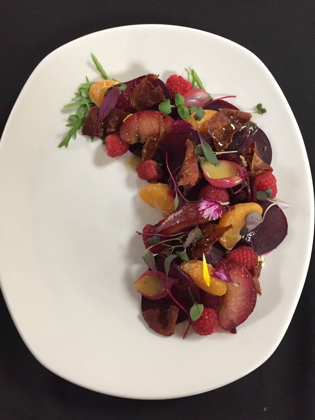 Las Olas Traiteur | restaurant | 2140 Rue de la Métropole, Longueuil, QC J4G 1R9, Canada | 4506779090 OR +1 450-677-9090