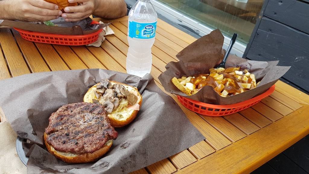 Woodys Burgers | restaurant | 3795 Lake Shore Blvd W, Etobicoke, ON M8W 1R2, Canada | 4165462093 OR +1 416-546-2093