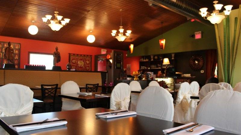 Thai Palace Restaurant | restaurant | 1140 Lauzon Rd, Windsor, ON N8S 3N1, Canada | 5199486161 OR +1 519-948-6161