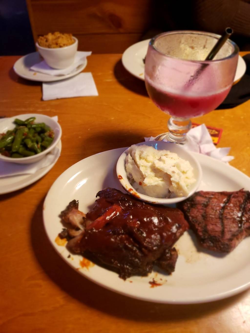Texas Roadhouse | restaurant | 102 Boston Providence Hwy, East Walpole, MA 02032, USA | 5086681818 OR +1 508-668-1818