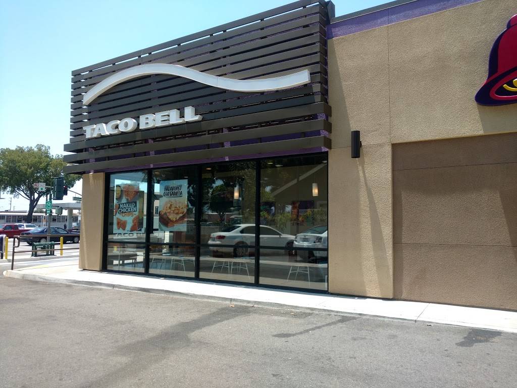 Taco Bell | meal takeaway | 301 E Commonwealth Ave, Fullerton, CA 92832, USA | 7148711605 OR +1 714-871-1605