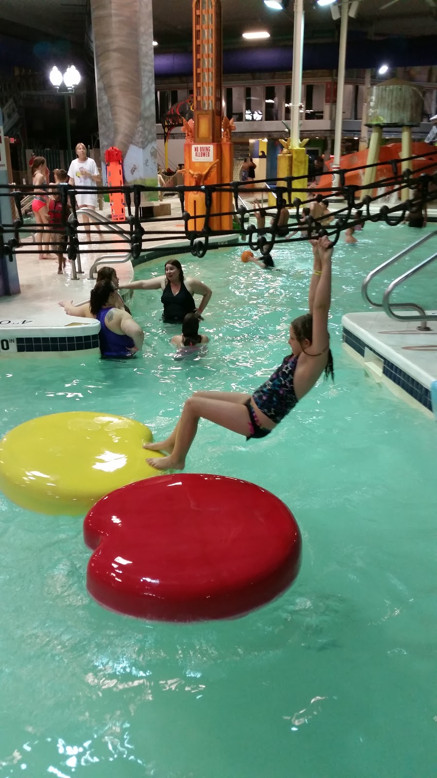 Chaos Water Park | restaurant | 5152 Fairview Dr, Eau Claire, WI 54701, USA | 8448552724 OR +1 844-855-2724