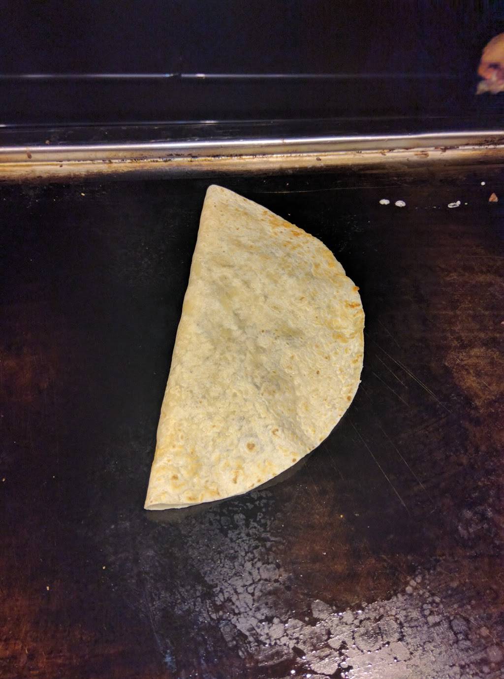 Tacos Los Primos - Lonchera | restaurant | 102 Highbury Ave, Los Angeles, CA 90032, USA | 2138589094 OR +1 213-858-9094