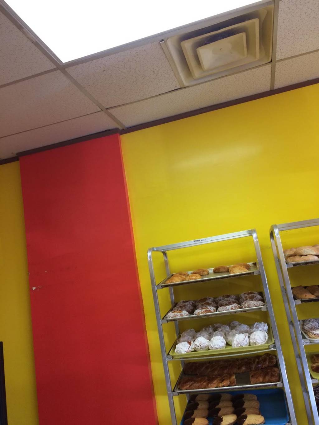 La Tapatia | restaurant | 309 Grand Ave, New Haven, CT 06513, USA | 2037529501 OR +1 203-752-9501