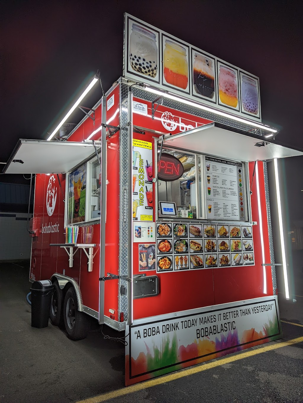 Bobablastic | restaurant | 3050 Crater Lake Hwy, Medford, OR 97504, USA | 5416224875 OR +1 541-622-4875