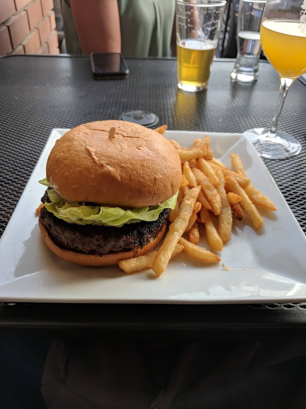 Hop DeVine | restaurant | 1708 N Vasco Rd, Livermore, CA 94551, USA | 9256674170 OR +1 925-667-4170