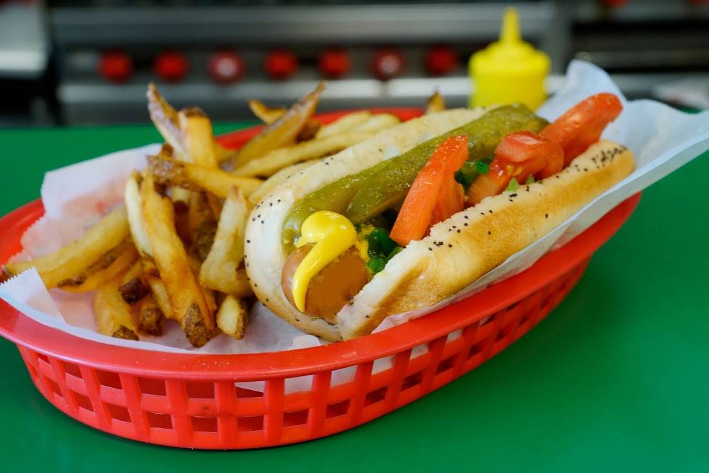 Tonys Chicago Beef Co | meal takeaway | 6569 Superior Ave #5835, Sarasota, FL 34231, USA | 9419227979 OR +1 941-922-7979