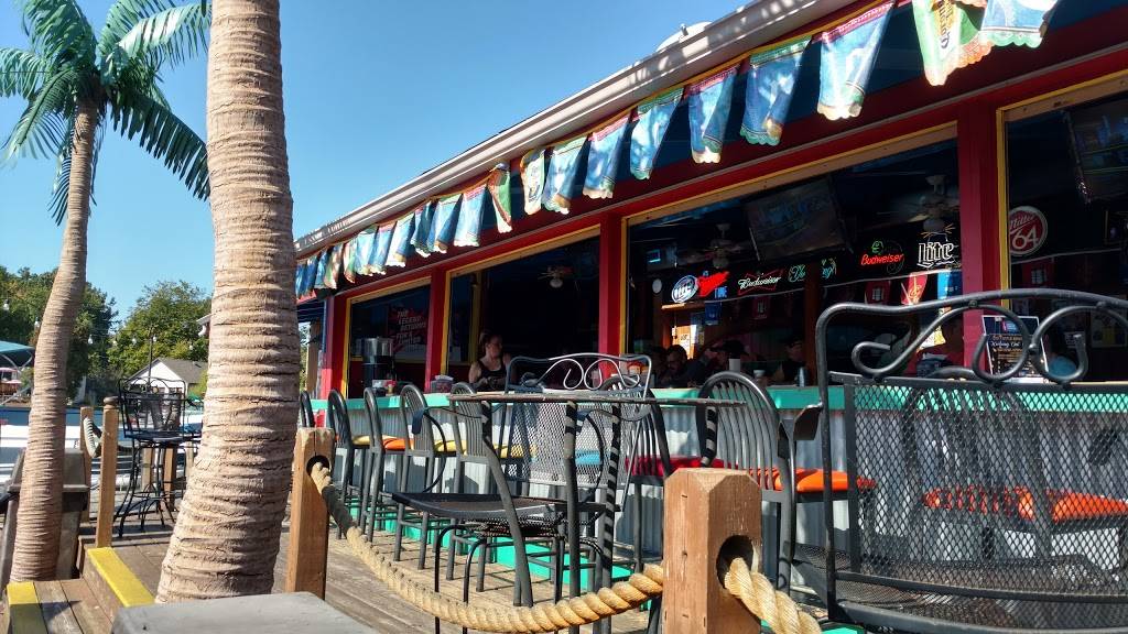 Harbor Front Grille and Party Center | restaurant | 562 Portage Lakes Drive, Akron, OH 44319, USA | 3306441664 OR +1 330-644-1664