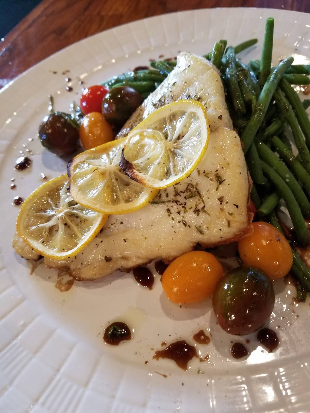 Fish Cheeks | restaurant | 6818 W North Ave, Wauwatosa, WI 53213, USA | 2629934800 OR +1 262-993-4800