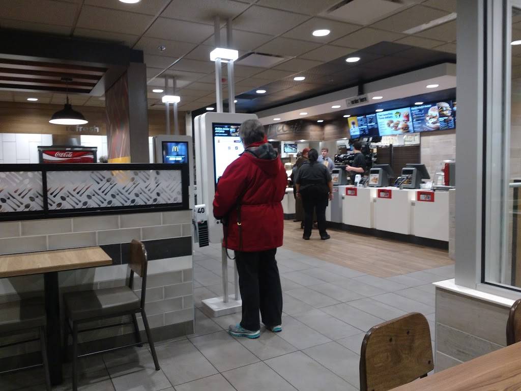 McDonalds | cafe | 14445 South La Grange Road, Orland Park, IL 60462, USA | 7083498434 OR +1 708-349-8434