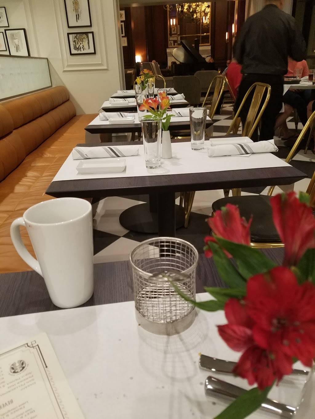 American Slang | restaurant | 401 Ward Pkwy, Kansas City, MO 64112, USA | 8163032945 OR +1 816-303-2945