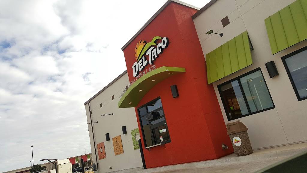 Del Taco | restaurant | 4144, 1551 Garth Brooks Blvd, Yukon, OK 73099, USA | 4053502359 OR +1 405-350-2359