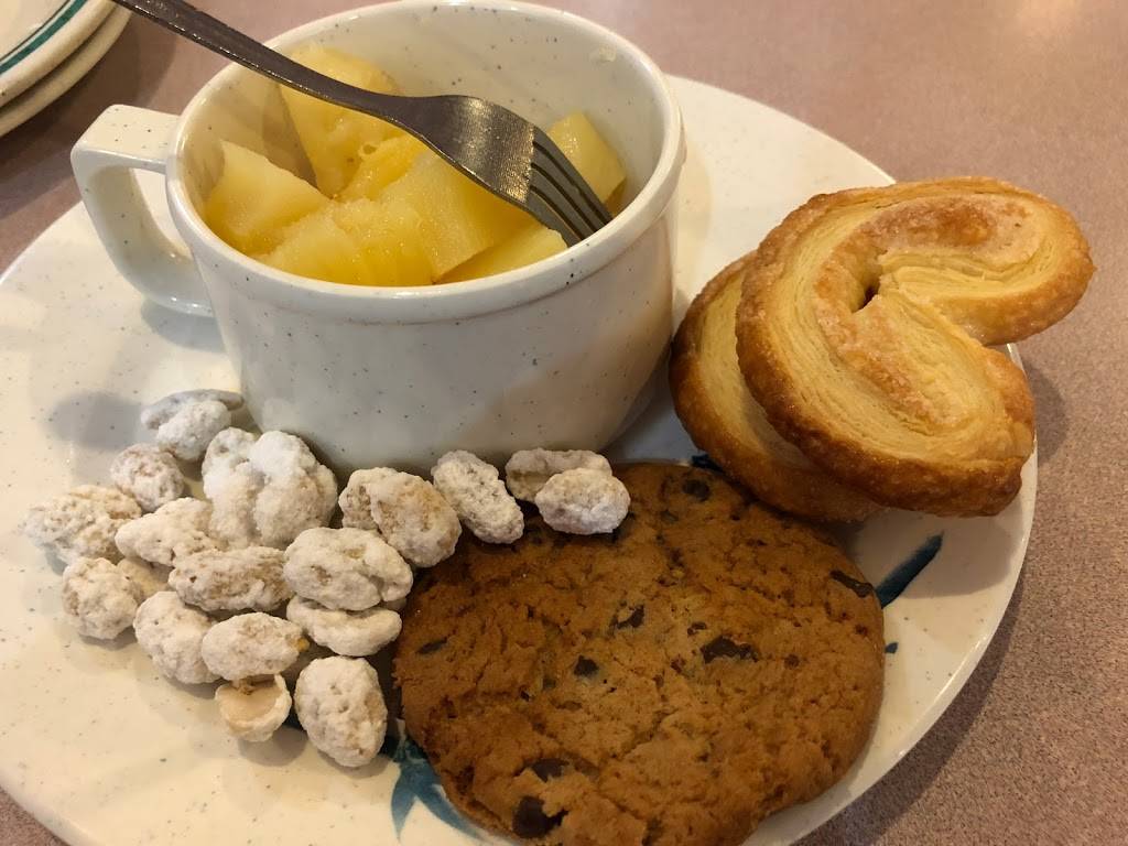 China Buffet | restaurant | 706 E Lewis and Clark Pkwy, Clarksville, IN 47129, USA | 8122888989 OR +1 812-288-8989