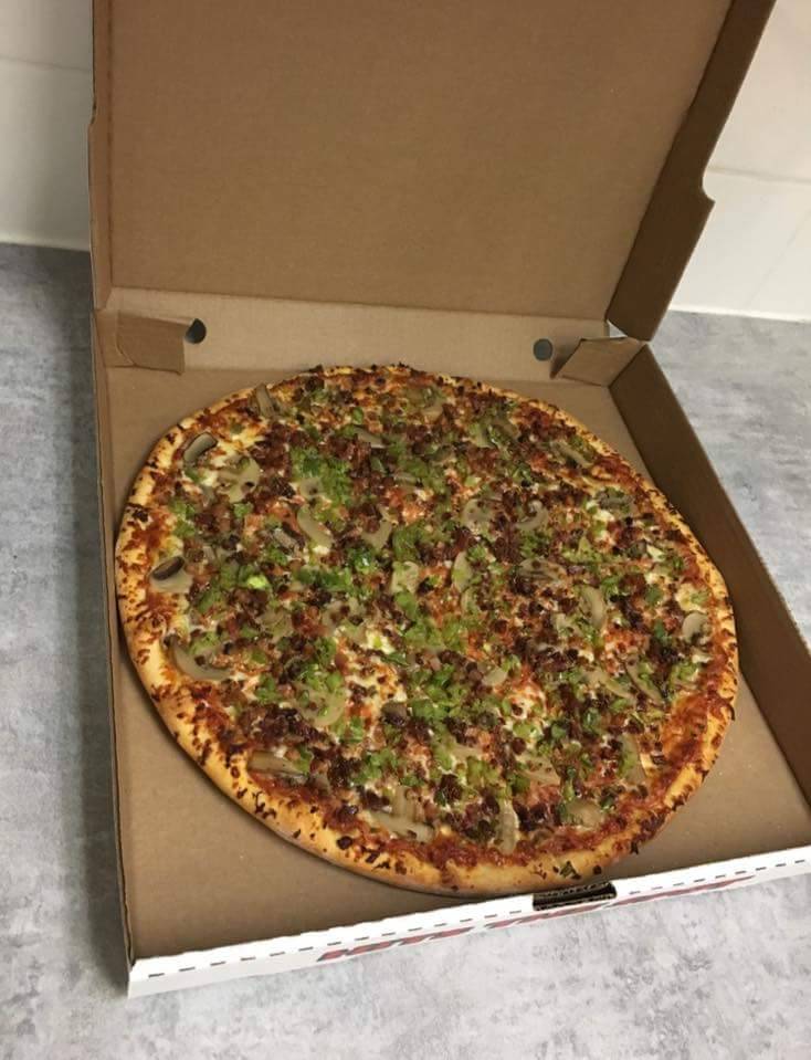 Bulls Eye Pizza Lakeshore | restaurant | 1205 Essex County Rd 22, Emeryville, ON N0R 1C0, Canada | 5197271221 OR +1 519-727-1221