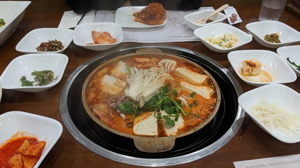 GooGongTan | restaurant | 40-09 149th Pl #1, Flushing, NY 11354, USA | 7183211738 OR +1 718-321-1738