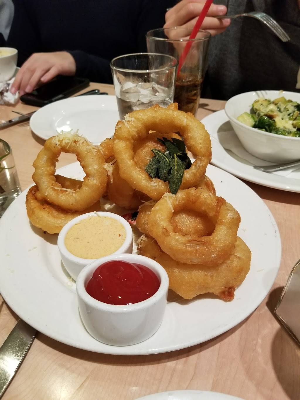 The Red Grape | restaurant | 529 1st St W, Sonoma, CA 95476, USA | 7079964103 OR +1 707-996-4103