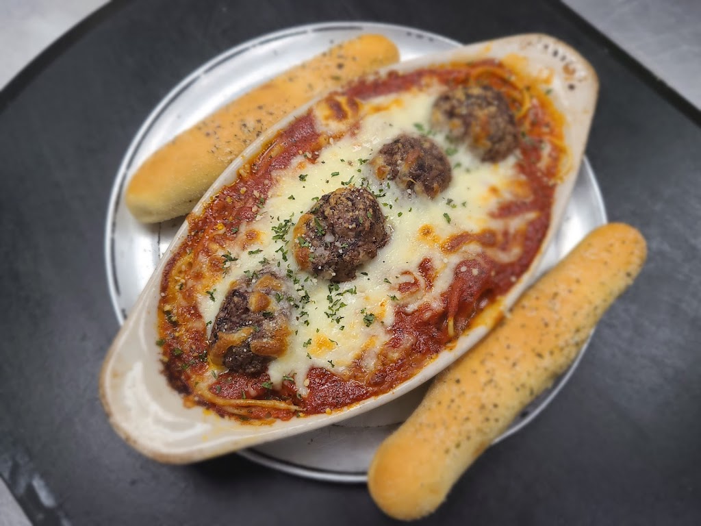 Bumblebees Pizza | restaurant | 2437 Adventureland Dr, Altoona, IA 50009, USA | 5159570807 OR +1 515-957-0807