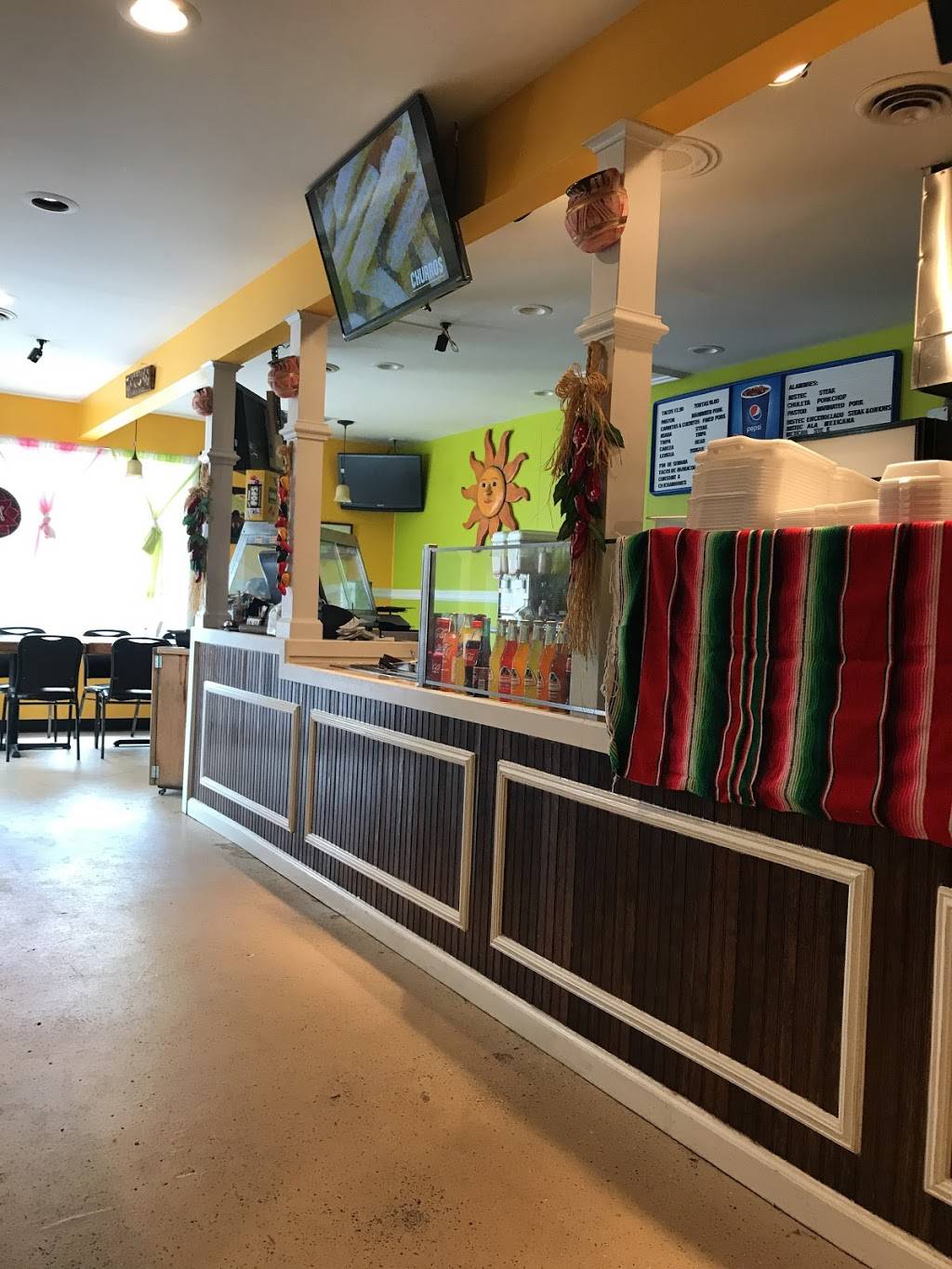 El Chilmole | restaurant | 21 E Market St, Georgetown, DE 19947, USA | 3028584588 OR +1 302-858-4588