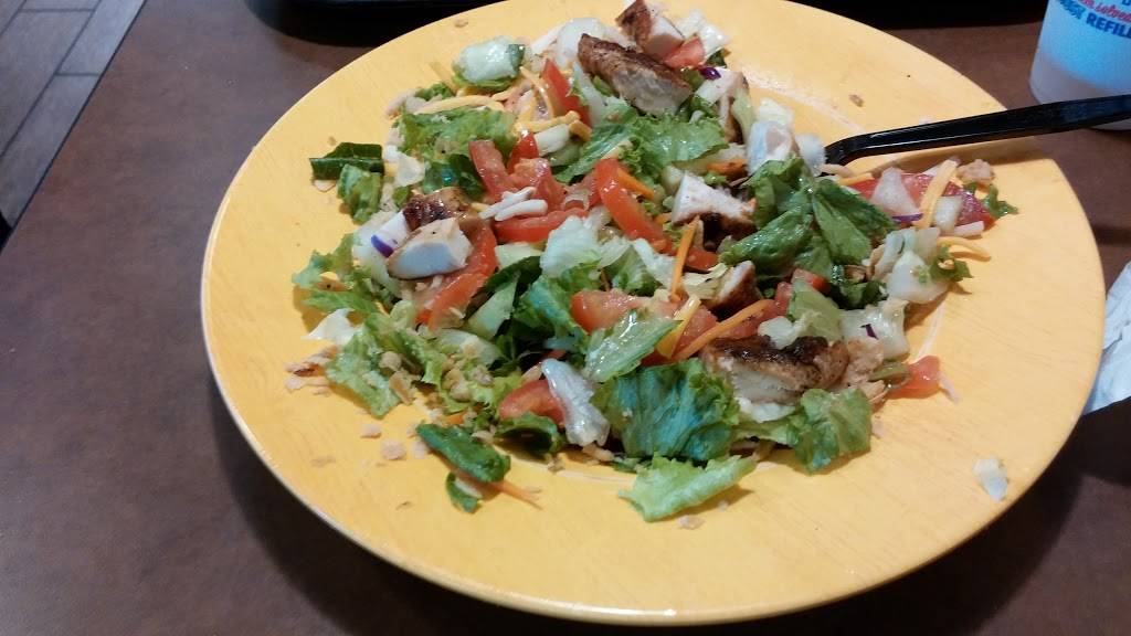 Zaxbys Chicken Fingers & Buffalo Wings | restaurant | 2240 Union Ave, Memphis, TN 38104, USA | 9014177908 OR +1 901-417-7908