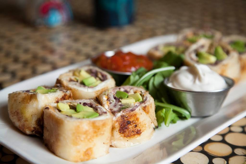 Bar Wellington | restaurant | 520 Wellington St W, Toronto, ON M5V 1E3, Canada | 4163418880 OR +1 416-341-8880