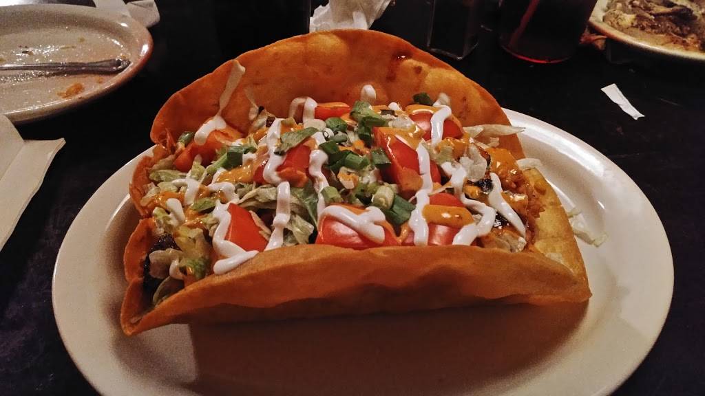 C.J.Maggies | restaurant | 309 Davis Ave, Elkins, WV 26241, USA | 3046361730 OR +1 304-636-1730