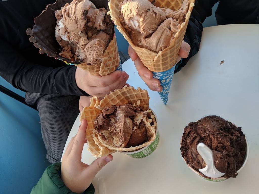 Ben & Jerry’s | bakery | 940 Elm St, Manchester, NH 03101, USA | 6036479400 OR +1 603-647-9400