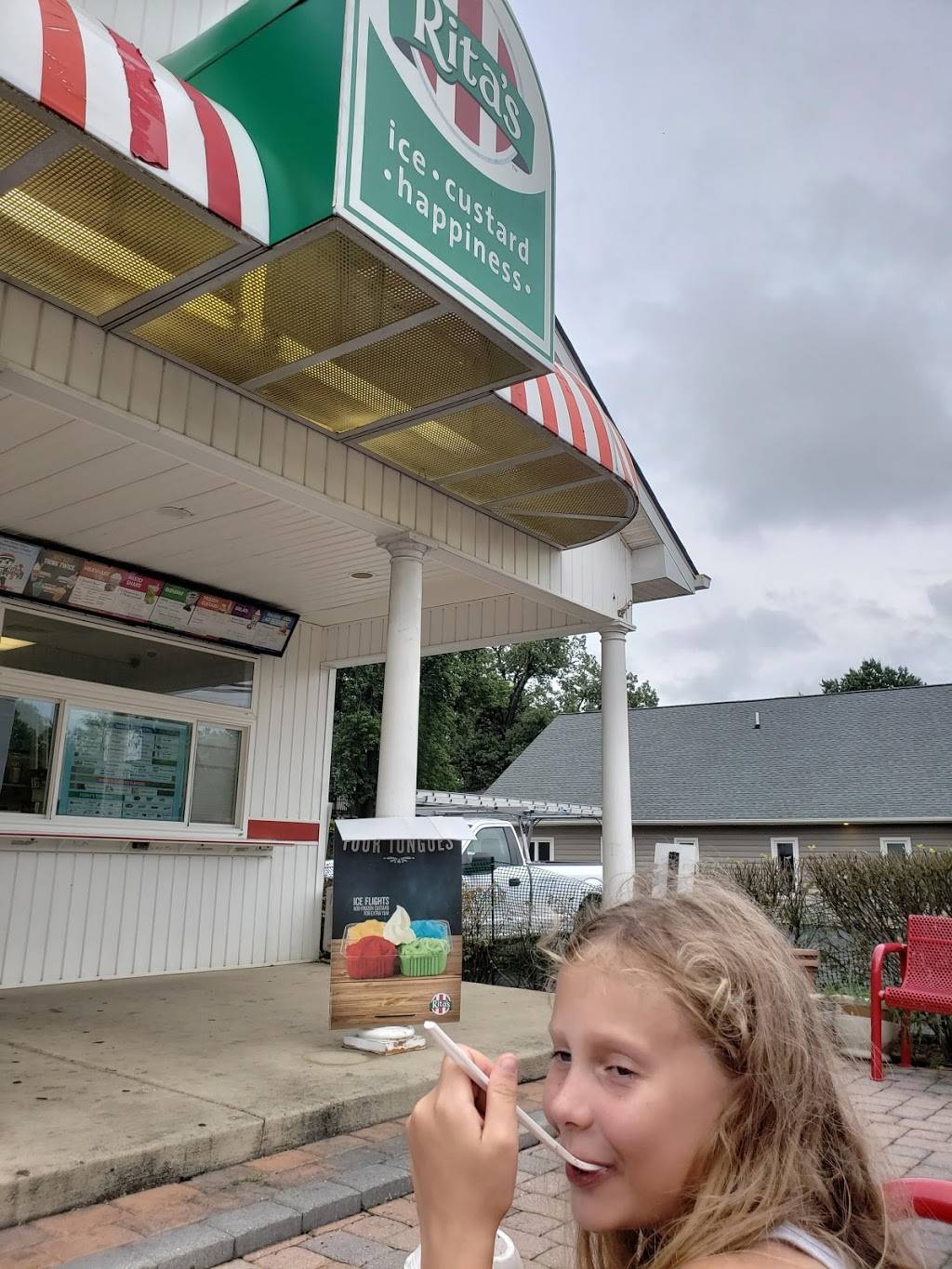 Ritas Italian Ice & Frozen Custard | restaurant | 120 Mayo Rd, Edgewater, MD 21037, USA | 4109567444 OR +1 410-956-7444