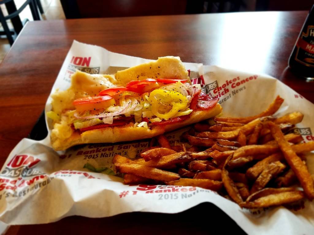 Penn Station East Coast Subs | restaurant | 2440 28th St SE, Grand Rapids, MI 49512, USA | 6169778773 OR +1 616-977-8773