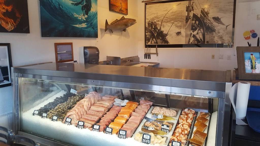 Blue Water Seafood Market & Grill | restaurant | 3667 India St, San Diego, CA 92103, USA | 6194970914 OR +1 619-497-0914