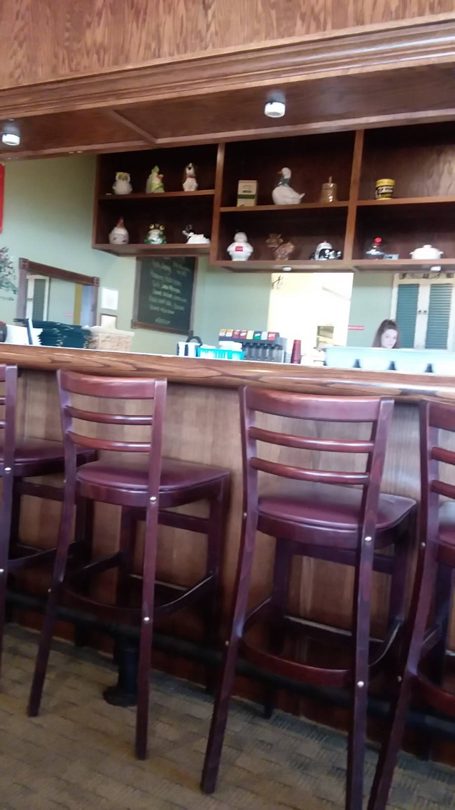 LoDees Family Restaurant | restaurant | 27 S Coldwater Rd, Lake Isabella, MI 48893, USA | 9894411047 OR +1 989-441-1047