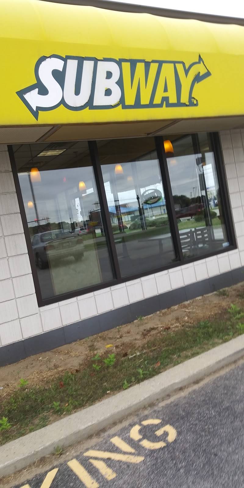 Subway | restaurant | 2461 Tittabawassee Rd, Saginaw, MI 48604, USA | 9897939550 OR +1 989-793-9550