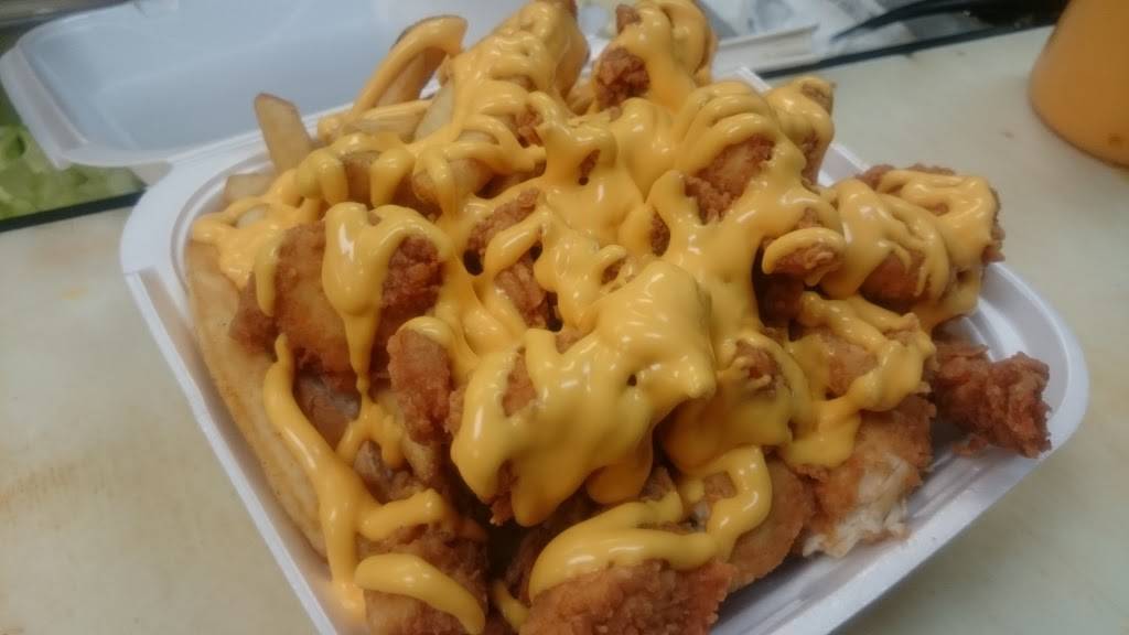 Buffalo Sams | restaurant | 508 S Kostner Ave, Chicago, IL 60624, USA | 7735334000 OR +1 773-533-4000