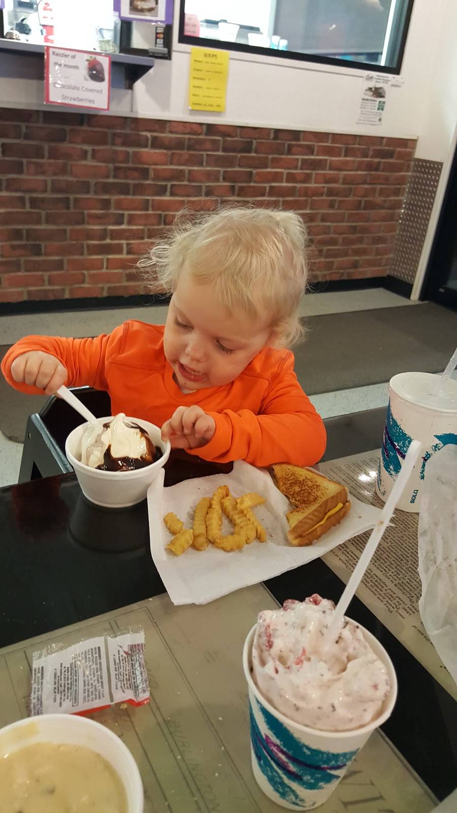 Sweet Spot | restaurant | 300 W Burlington Ave, Fairfield, IA 52556, USA | 6414722379 OR +1 641-472-2379