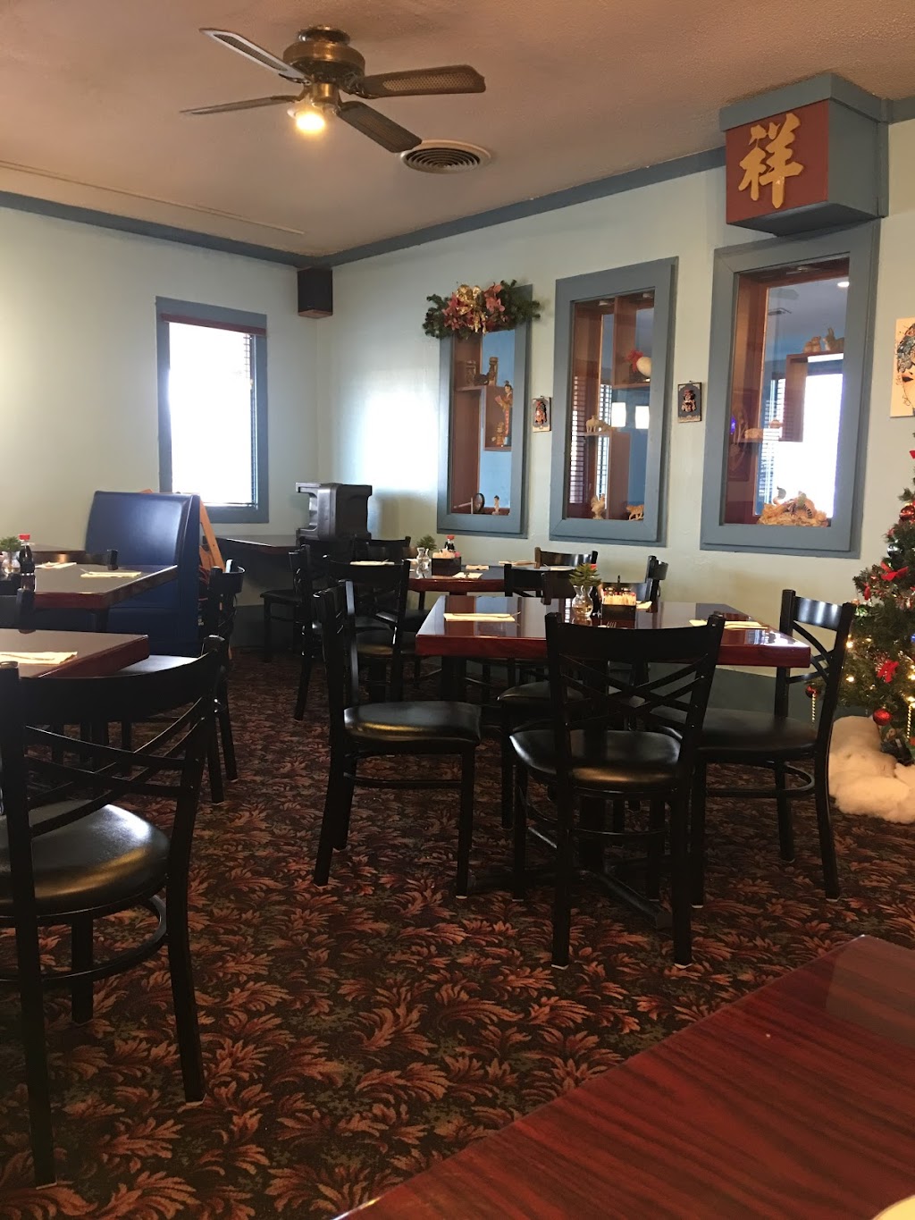 Diamond Head | meal takeaway | 1020 Hwy 62 E, Mountain Home, AR 72653, USA | 8704244888 OR +1 870-424-4888