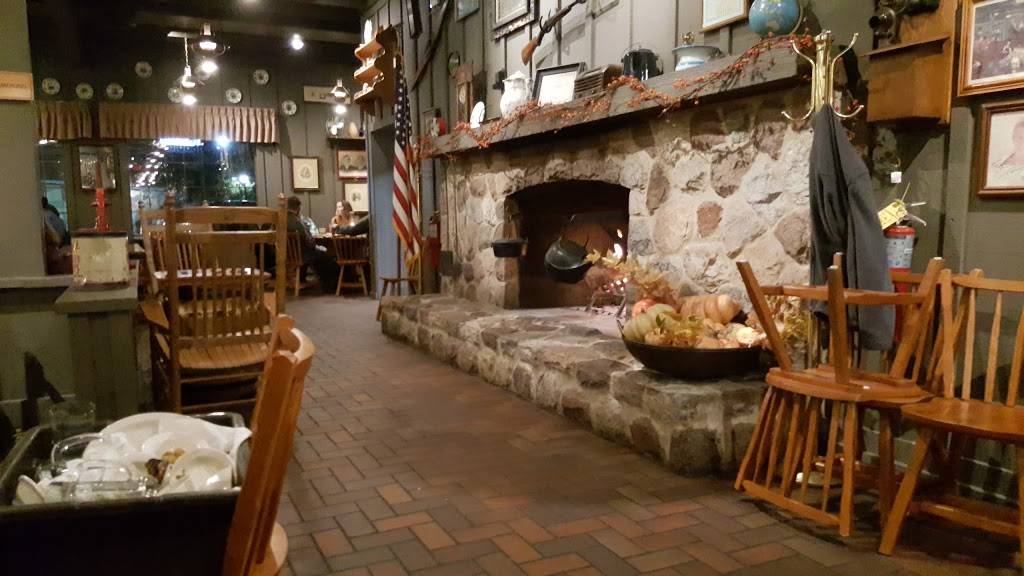 Cracker Barrel Old Country Store | restaurant | W176N9778 Rivercrest Dr, Germantown, WI 53022, USA | 2622534188 OR +1 262-253-4188